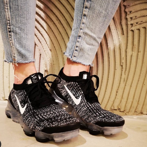 Nike AIR Vapormax Flyknit Sneakers Shoes - Picture 11 of 12